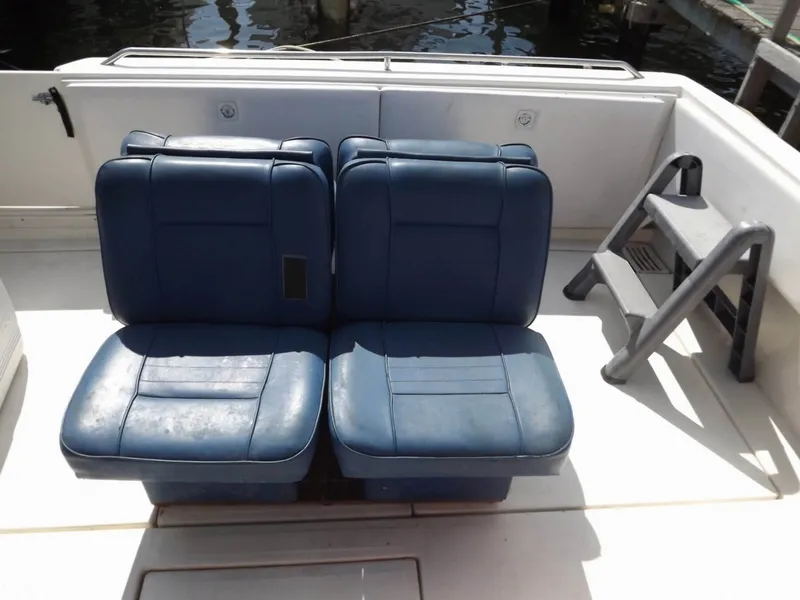 Slide: The Image of Sea Ray 300 Weekender 1994 - 11