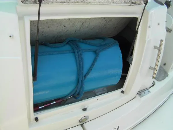 Slide: The Image of Rinker 300 Fiesta Vee 2006 - 11