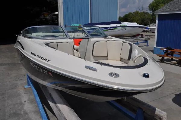 Slide: The Image of Sea Ray 185 Sport 2010 - 5
