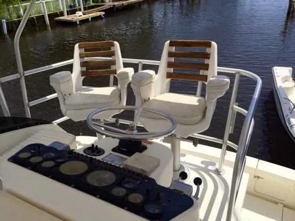 Slide: The Image of Luhrs 350 Convertible 1991 - 6