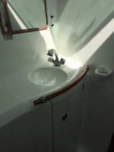 Slide: The Image of Beneteau USA 411 2001 - 11