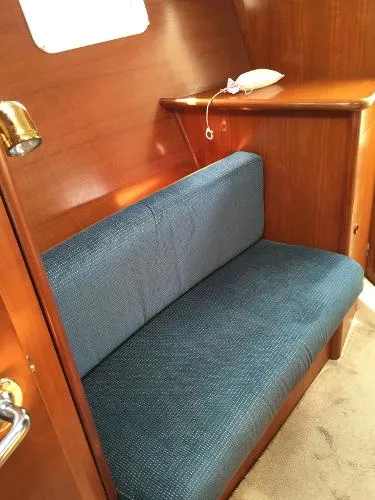 Slide: The Image of Beneteau USA 411 2001 - 6