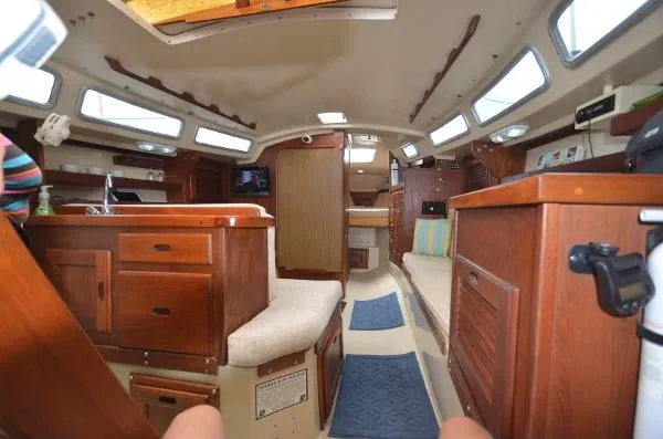 Slide: The Image of Catalina 30 Tall Rig 1985 - 9