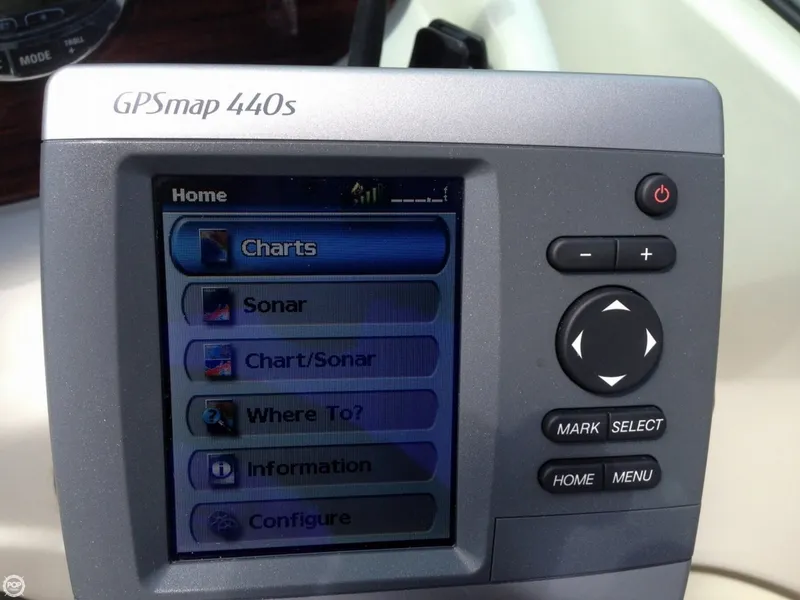 Slide: The Image of Sea Ray 220 SunDeck 2008 - 10