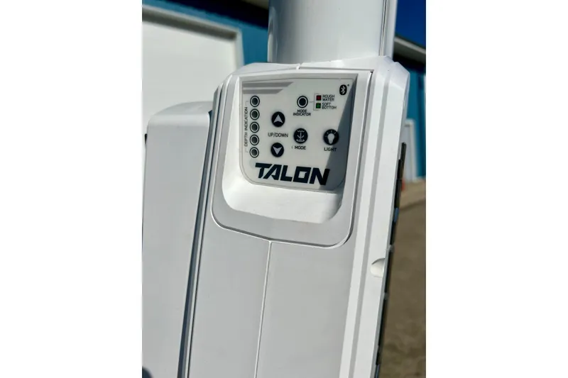Slide: The Image of Control panel of Talon anchor system on 2019 Hurricane SunDeck Sport 201 OB boat. - 19
