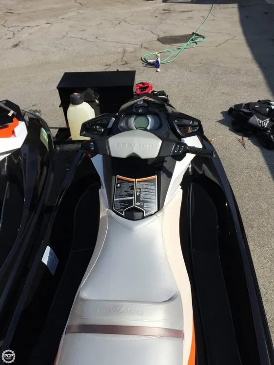 Slide: The Image of Sea-Doo GTI 155 SE 2013 - 4