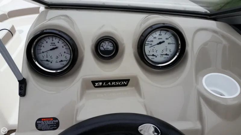 Slide: The Image of Larson LX 710 2011 - 5