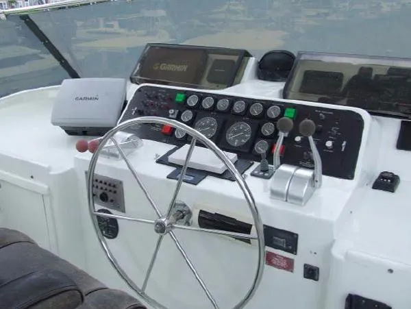 Slide: The Image of Hatteras Motor Yacht Cockpit 1988 - 10