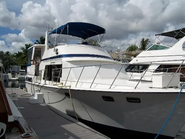 Slide: The Image of Marine Trader Tradewinds 43 Sundeck 1987 - 2