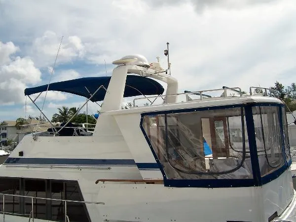 Slide: The Image of Marine Trader Tradewinds 43 Sundeck 1987 - 8