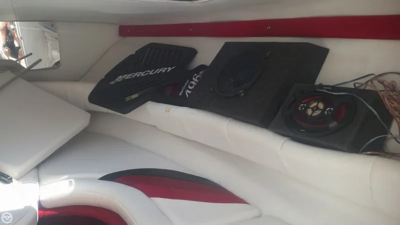 Slide: The Image of Caravelle 260 Interceptor Sport Cabin 2002 - 11