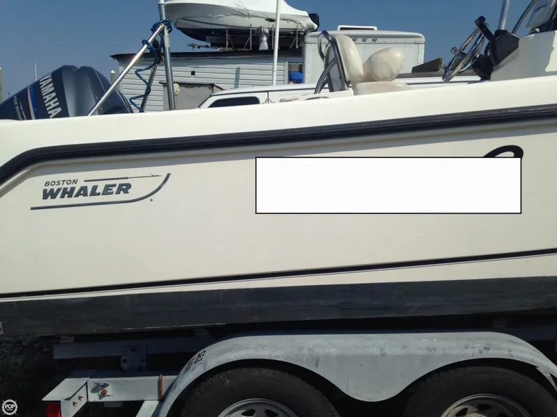 Slide: The Image of Boston Whaler 210 Outrage 2004 - 4