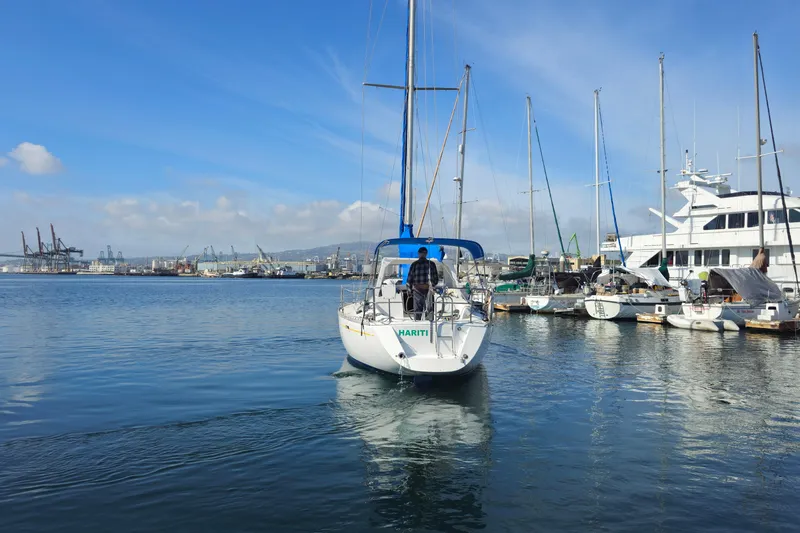 Slide: The Image of O'Day 40 1987 - 3