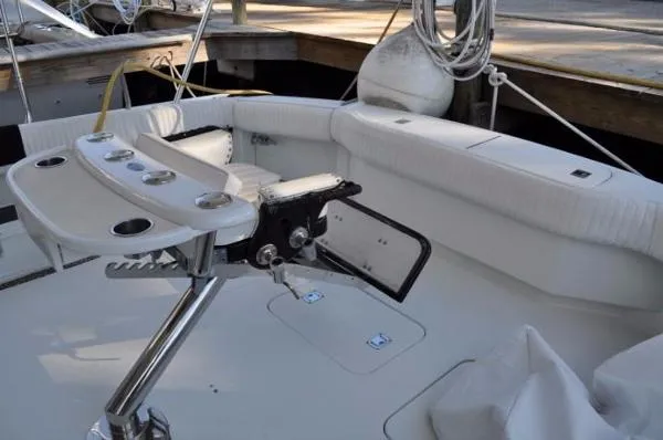 Slide: The Image of Hatteras Sportfish 1988 - 9
