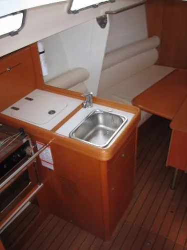 Slide: The Image of Beneteau First 10R 2007 - 6