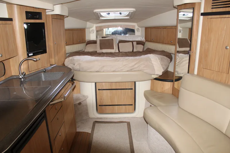 Slide: The Image of Sea Ray 340 Sundancer 2006 - 14