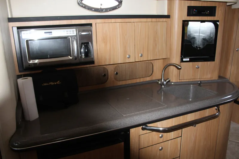 Slide: The Image of Sea Ray 340 Sundancer 2006 - 15