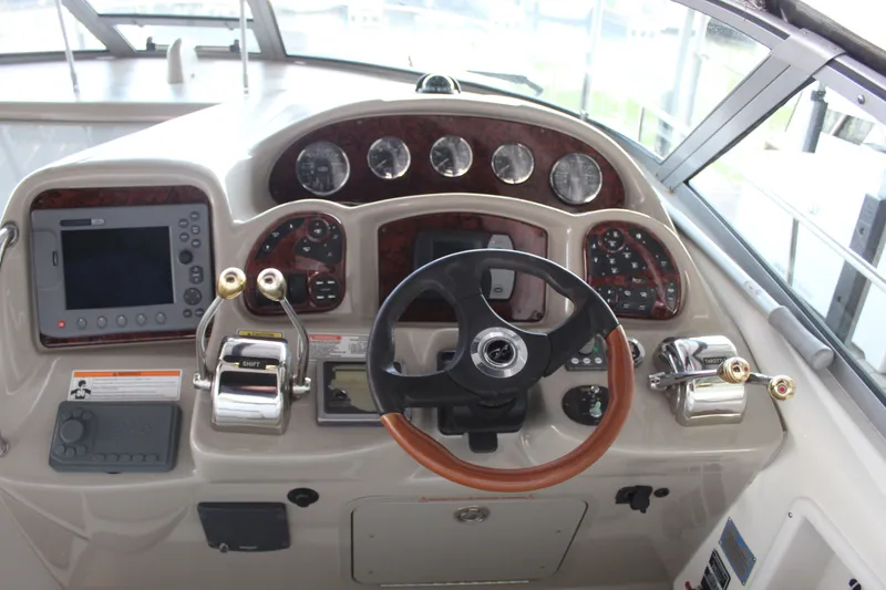 Slide: The Image of Sea Ray 340 Sundancer 2006 - 6