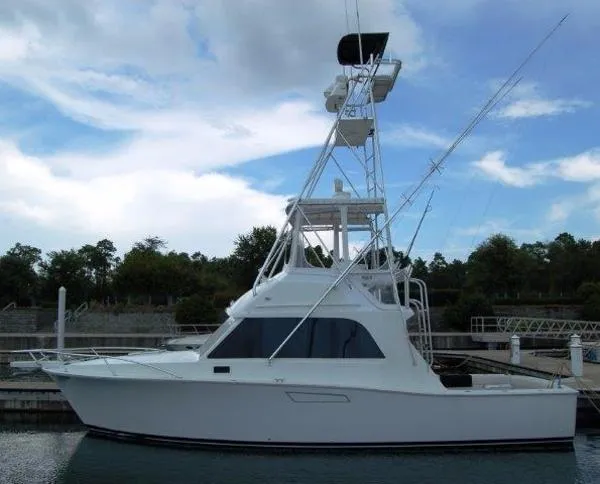 Slide: The Image of Bertram 37 Convertible 1982 - 0