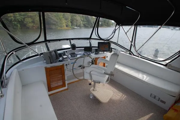 Slide: The Image of Jefferson Cockpit Motor Yacht 1986 - 11