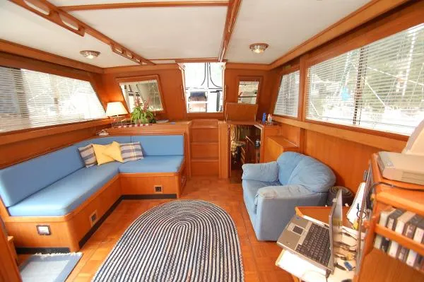 Slide: The Image of Jefferson Cockpit Motor Yacht 1986 - 4