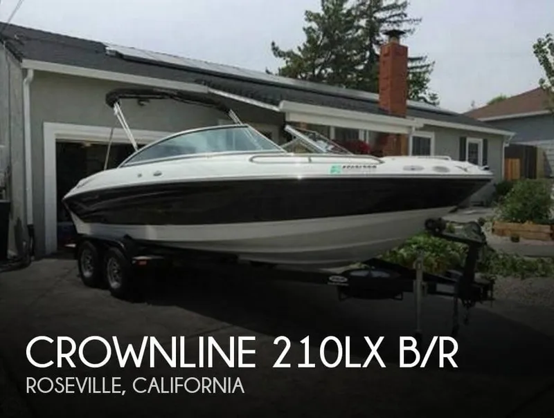 Slide: The Image of Crownline Boats 210LX B/R 2004 - 0