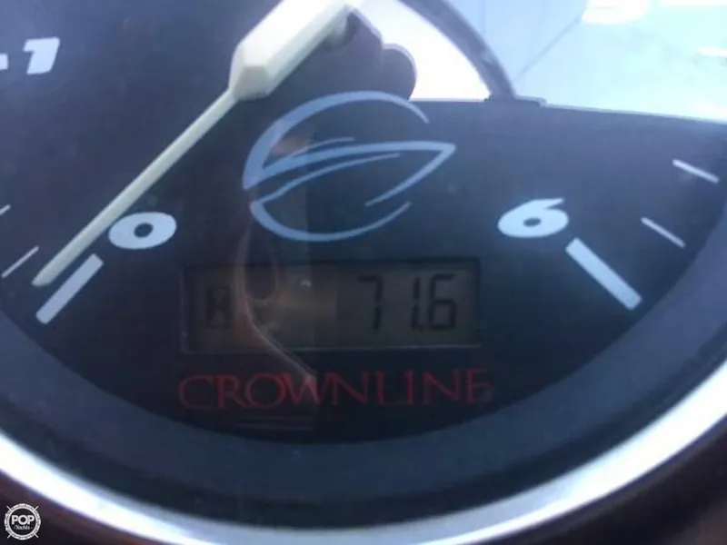 Slide: The Image of Crownline Boats 210LX B/R 2004 - 5