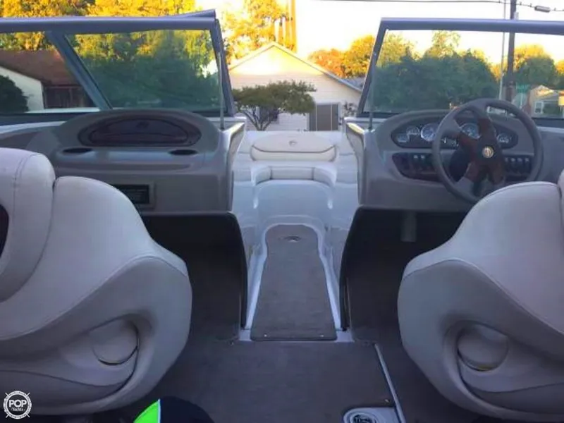 Slide: The Image of Crownline Boats 210LX B/R 2004 - 7