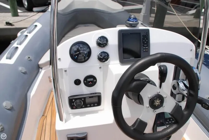 Slide: The Image of Radical RIBs 220 LX 2015 - 8