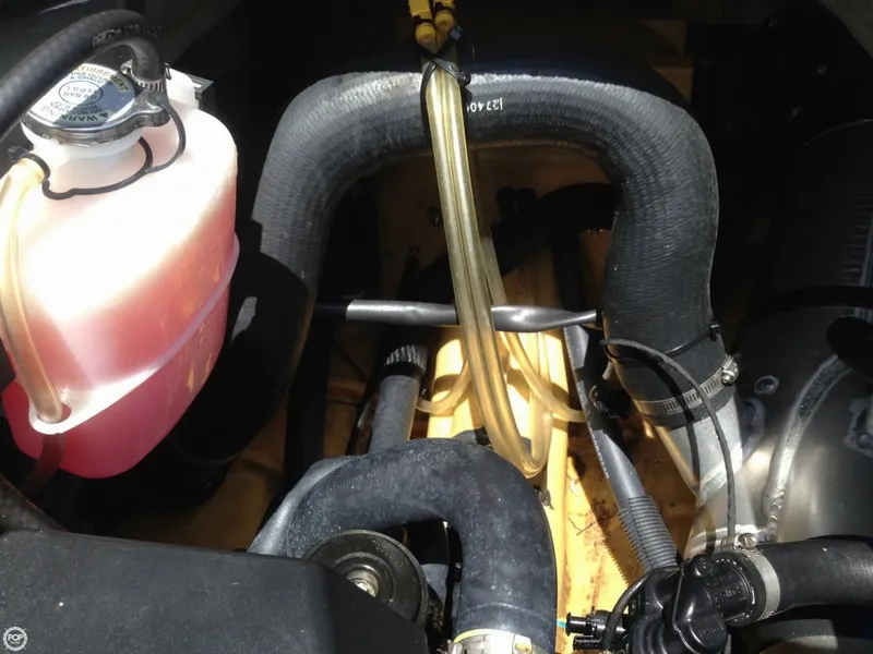 Slide: The Image of Sea-Doo GTI SE 130 2014 - 11