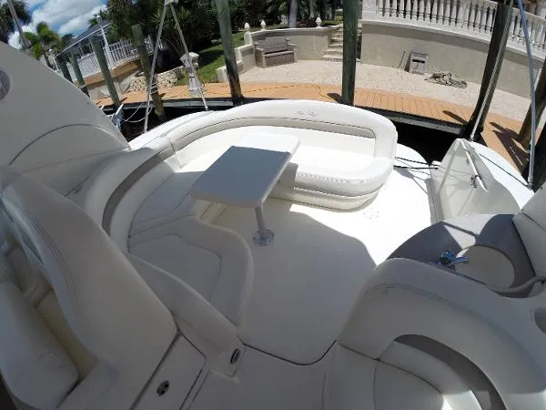 Slide: The Image of Sea Ray 320 Sundancer 2003 - 7
