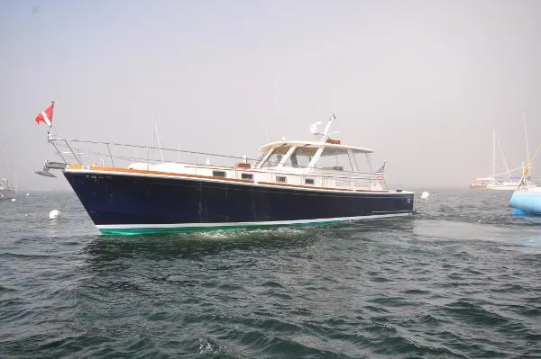 Slide: The Image of Grand Banks Eastbay 49 HX 1999 - 6