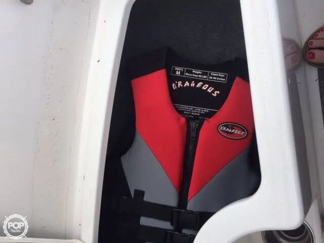 Slide: The Image of Sea Ray 190 Sport 2012 - 11