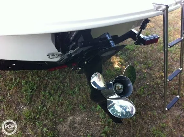 Slide: The Image of Sea Ray 190 Sport 2012 - 3