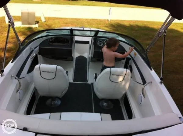 Slide: The Image of Sea Ray 190 Sport 2012 - 5