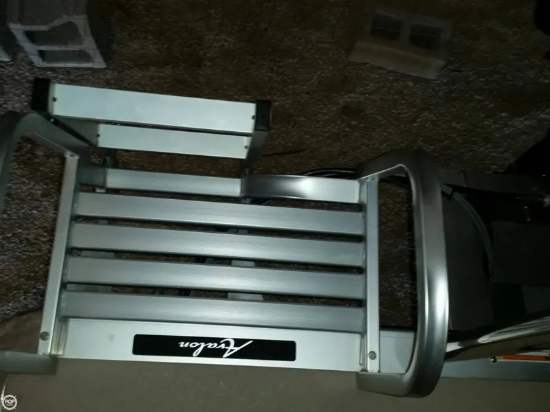 Slide: The Image of Avalon LS 2100 2013 - 7