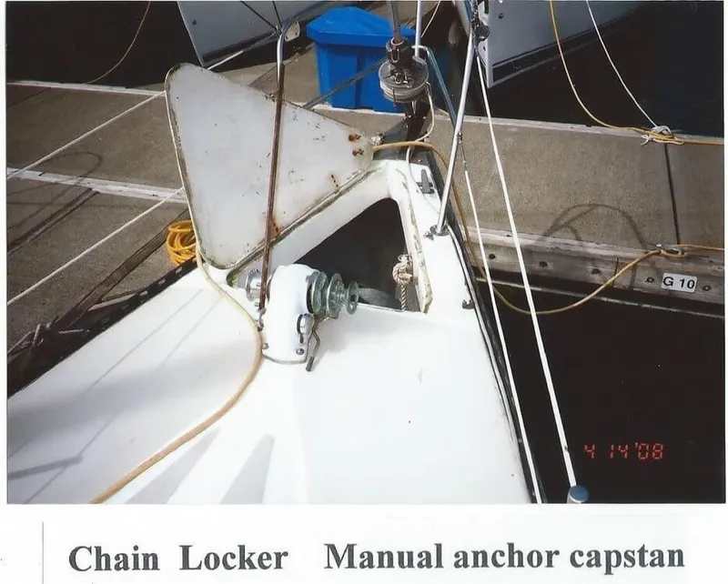 Slide: The Image of Lancer Boats 36 1981 - 4