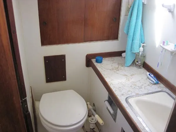 Slide: The Image of Gulfstar 41 CC Ketch 1973 - 11
