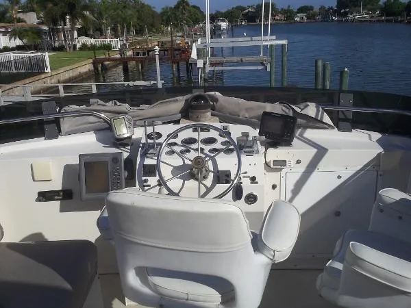 Slide: The Image of Californian Cockpit Motor Yacht 1985 - 5