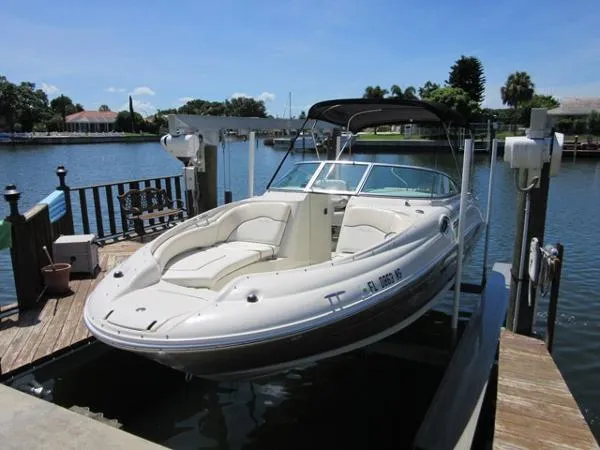 Slide: The Image of Sea Ray Sundeck 240SD 2008 - 0
