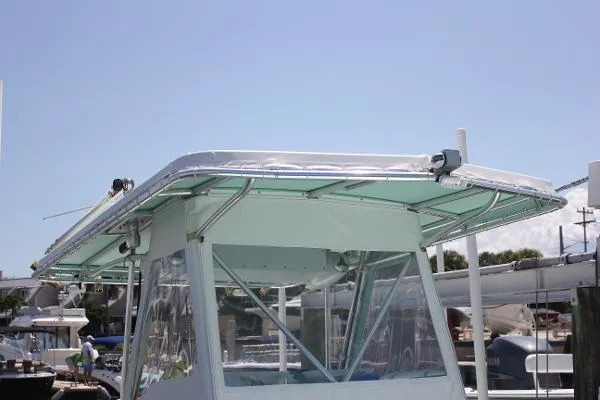 Slide: The Image of Twin Vee Powercats 260 2003 - 9