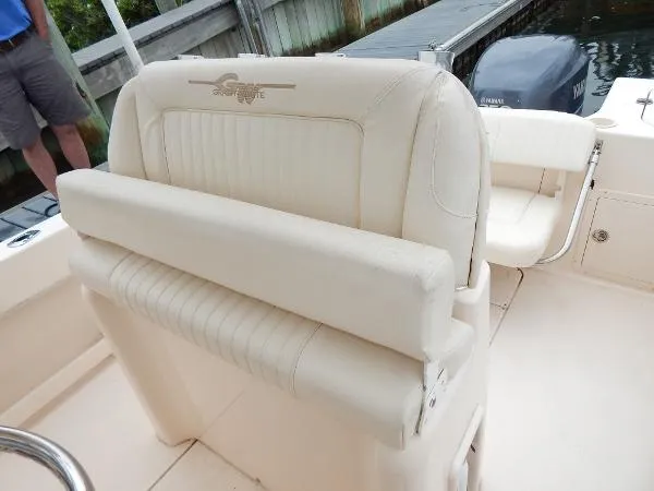 Slide: The Image of Grady-White 230 FISHERMAN 2010 - 3