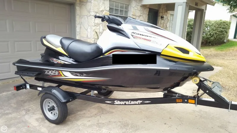 Slide: The Image of Kawasaki Jet Ski Ultra 300LX 2013 - 4