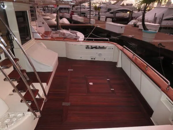 Slide: The Image of Apreamare 65 MAESTRO BY FERRETTI GROUP 2008 - 11