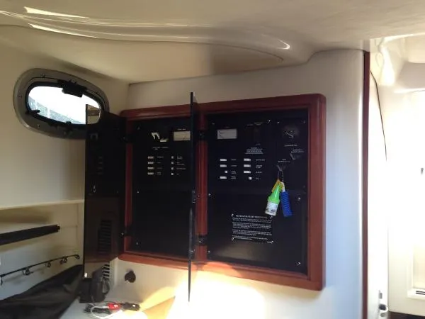 Slide: The Image of Boston Whaler 305 Conquest 2006 - 3