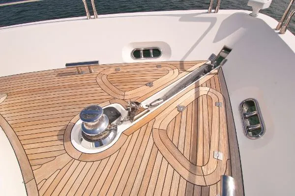 Slide: The Image of Sunseeker Predator 2003 - 10