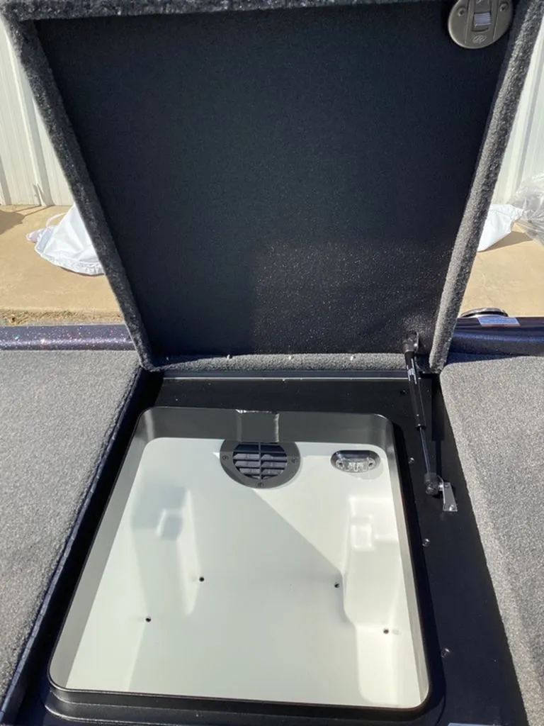 Slide: The Image of Skeeter ZXE21 2026 - 25