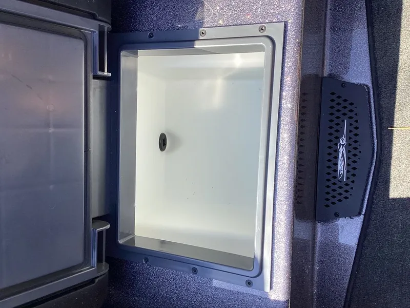 Slide: The Image of Skeeter ZXE21 2026 - 27