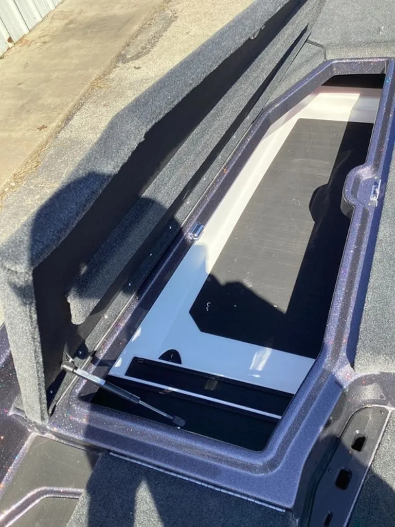 Slide: The Image of Skeeter ZXE21 2026 - 49