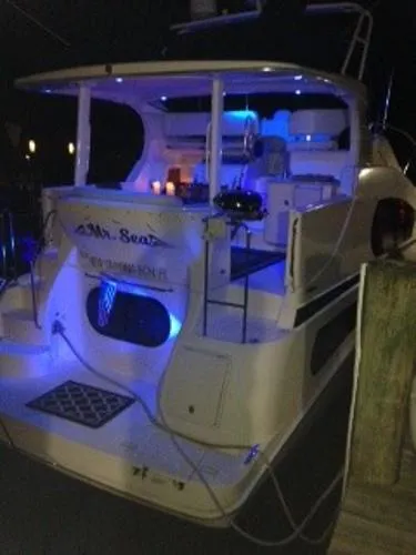 Slide: The Image of Silverton 39 Aft Cabin Motor Yacht 2004 - 5